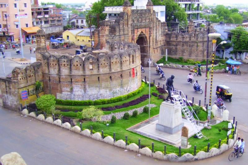 Chānda, India