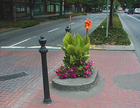 Mill Ends Park, Portland