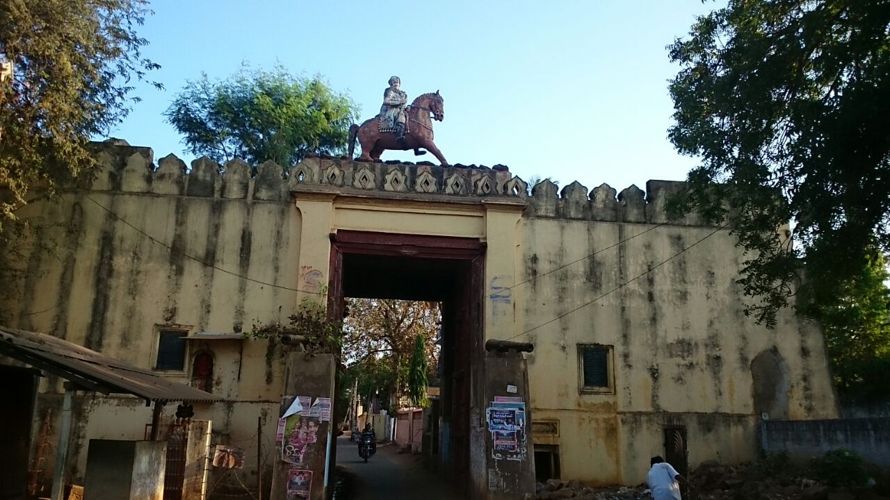 Nūzvīd, India