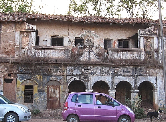 Murwāra, India