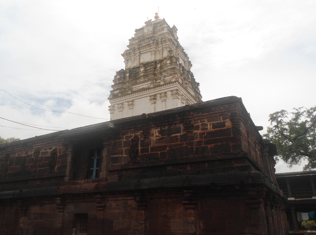 Sāmalkot, India