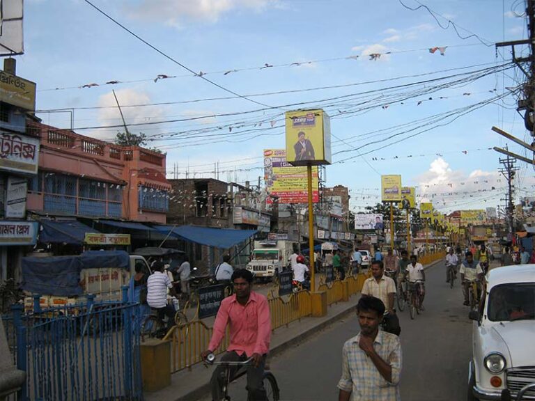 Kātoya, India