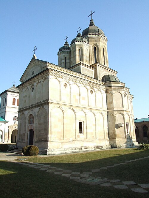 Dealu Monastery, Târgovişte
